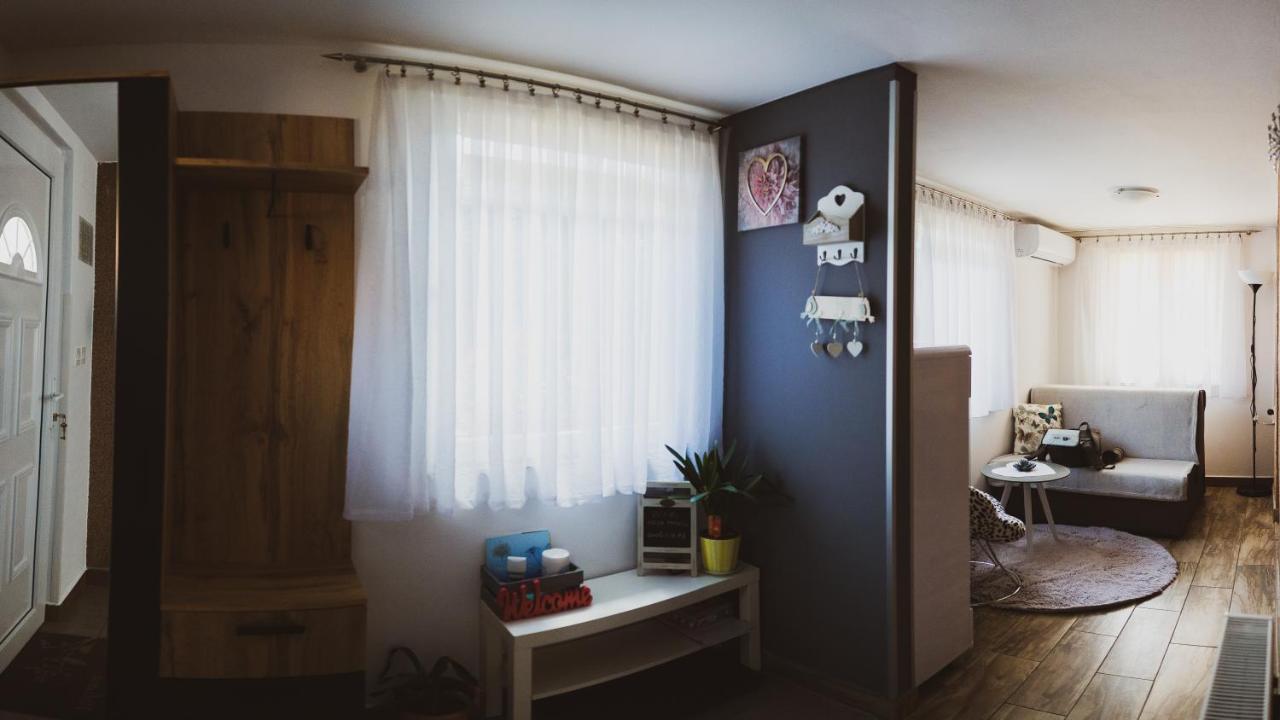 Soba I Apartman Dula Ogulin Exterior foto